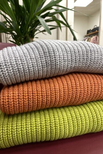 Pullover costa inglese Le Streghe particolare- varianti colori