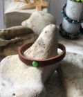 Bracciale cuoio e cabochon verde KORU