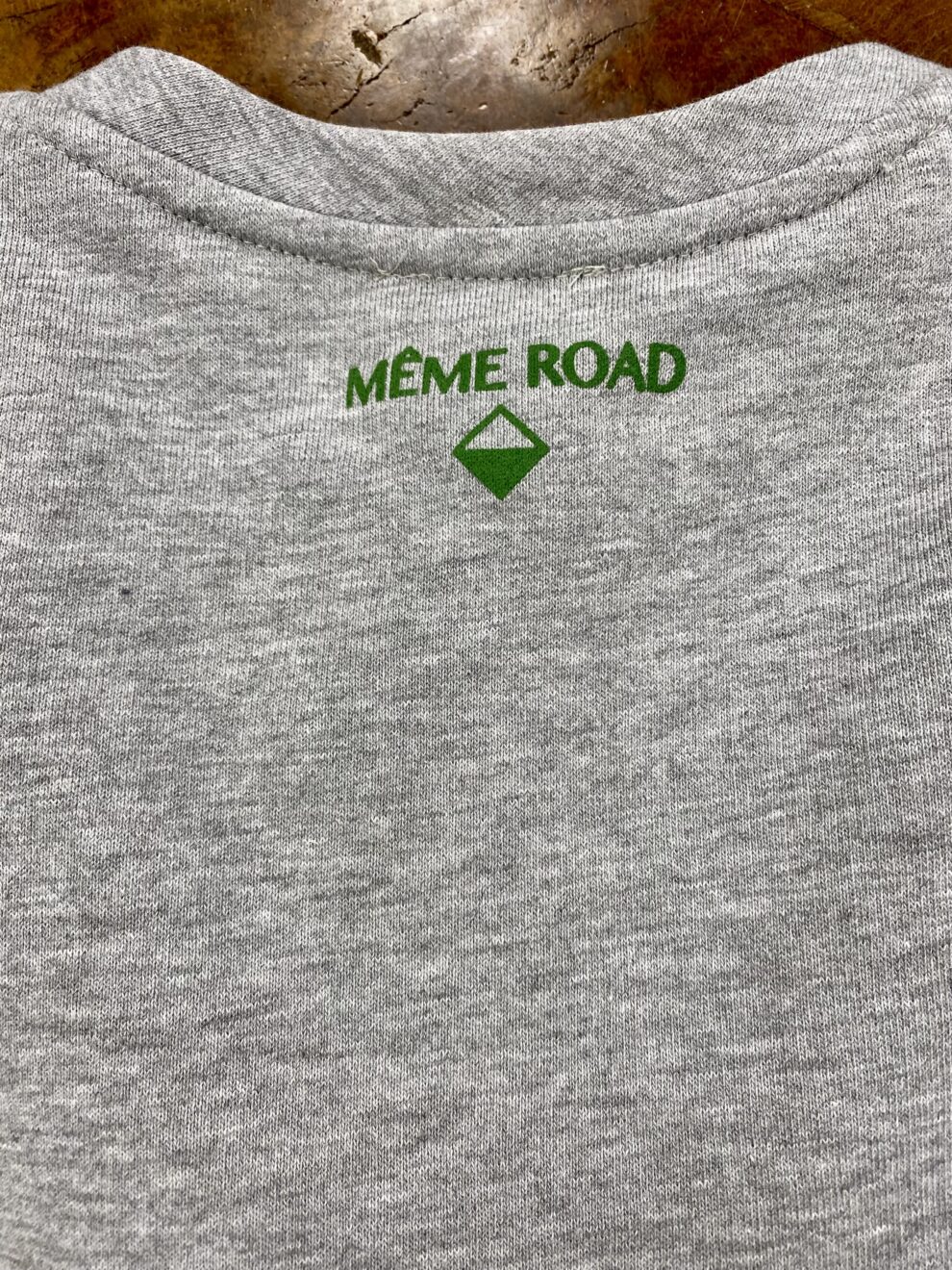 Felpa con Applicazioni Meme Road particolare-logo