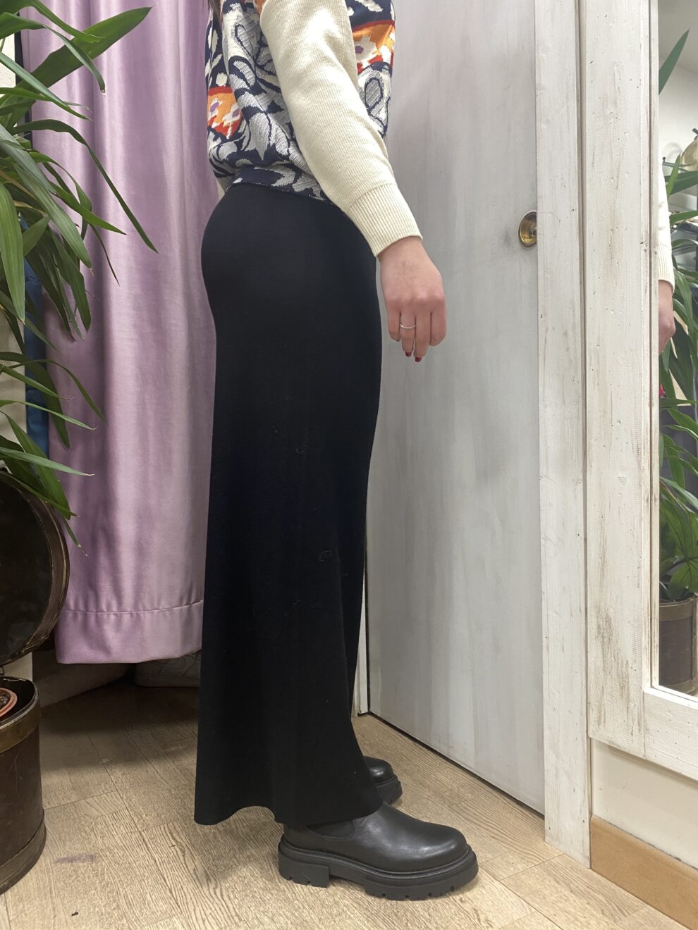 Pantalone in maglia Le Streghe particolare- laterale